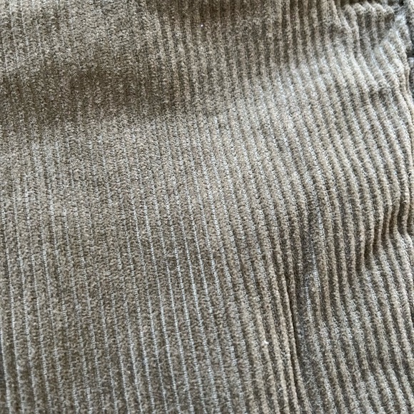 Green corduroy skirt size 12 - Picture 2 of 6